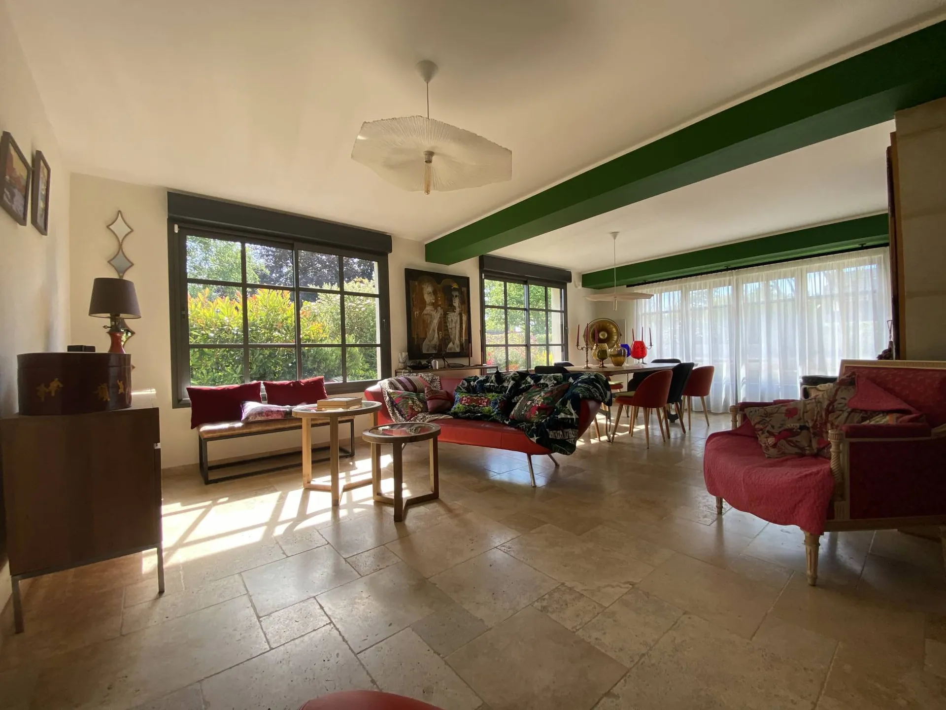 5min des commerces et des écoles, 10min des plages