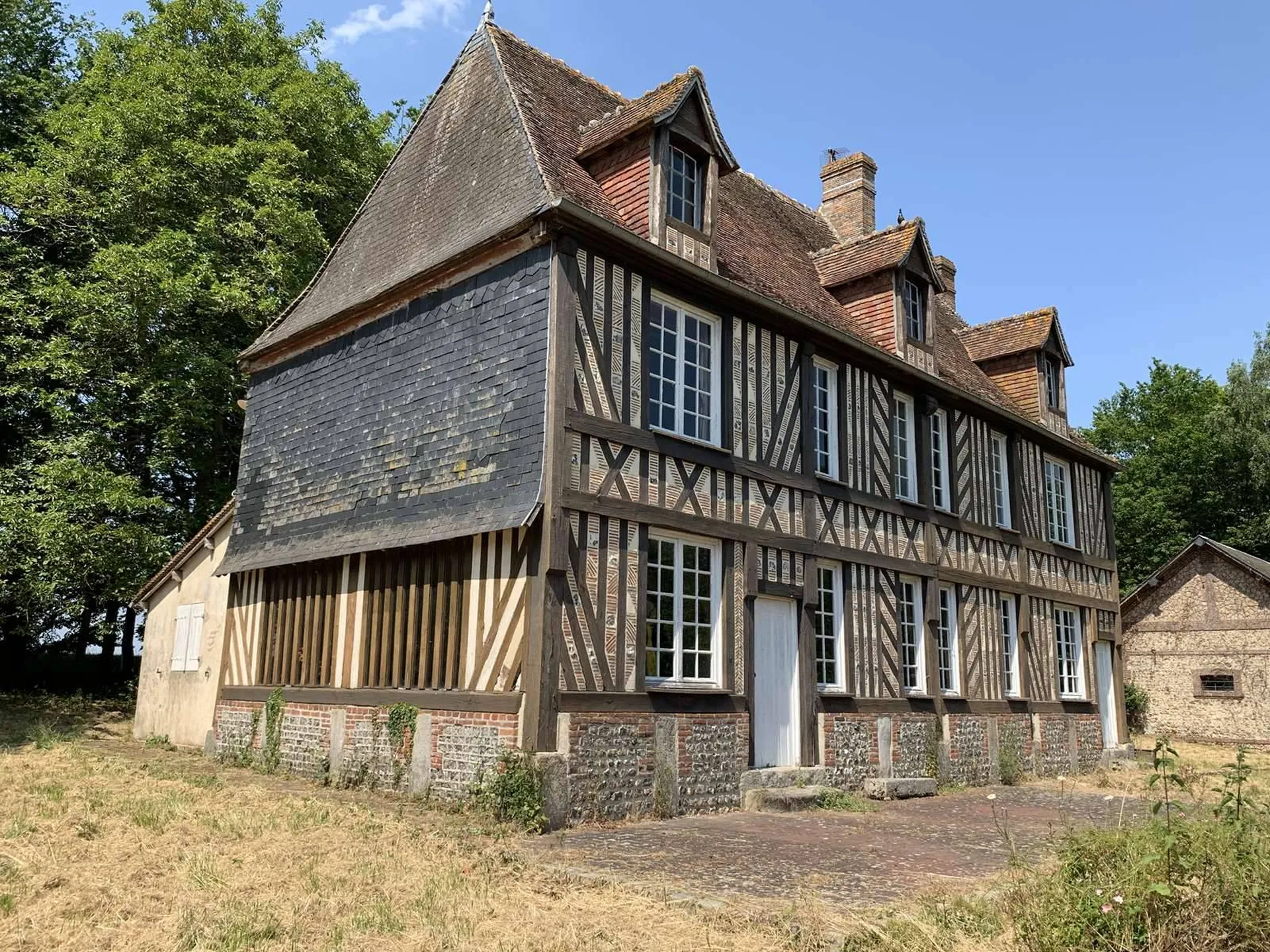 Manoir fermier sur 2.3 ha