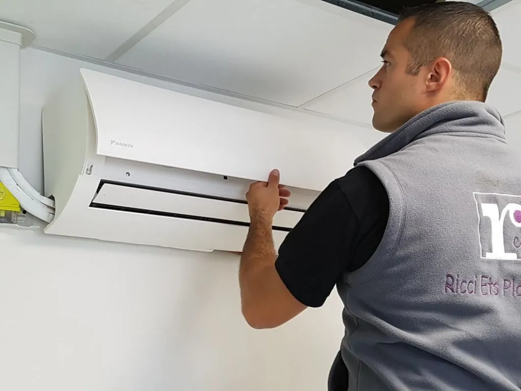 installer une pompe à chaleur air / air Daikin