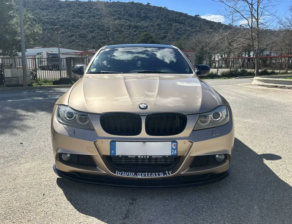 professionnel du covering dans le var pour une bmw 