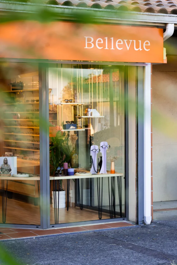 Bellevue Optique : votre opticien indépendant à votre écoute pour vos lunettes de vue, de soleil ou lentilles de contact à Toulouse en Haute Garonne.