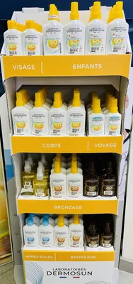 Présentoir DERMOSUN SOLAIRE en pharmacie