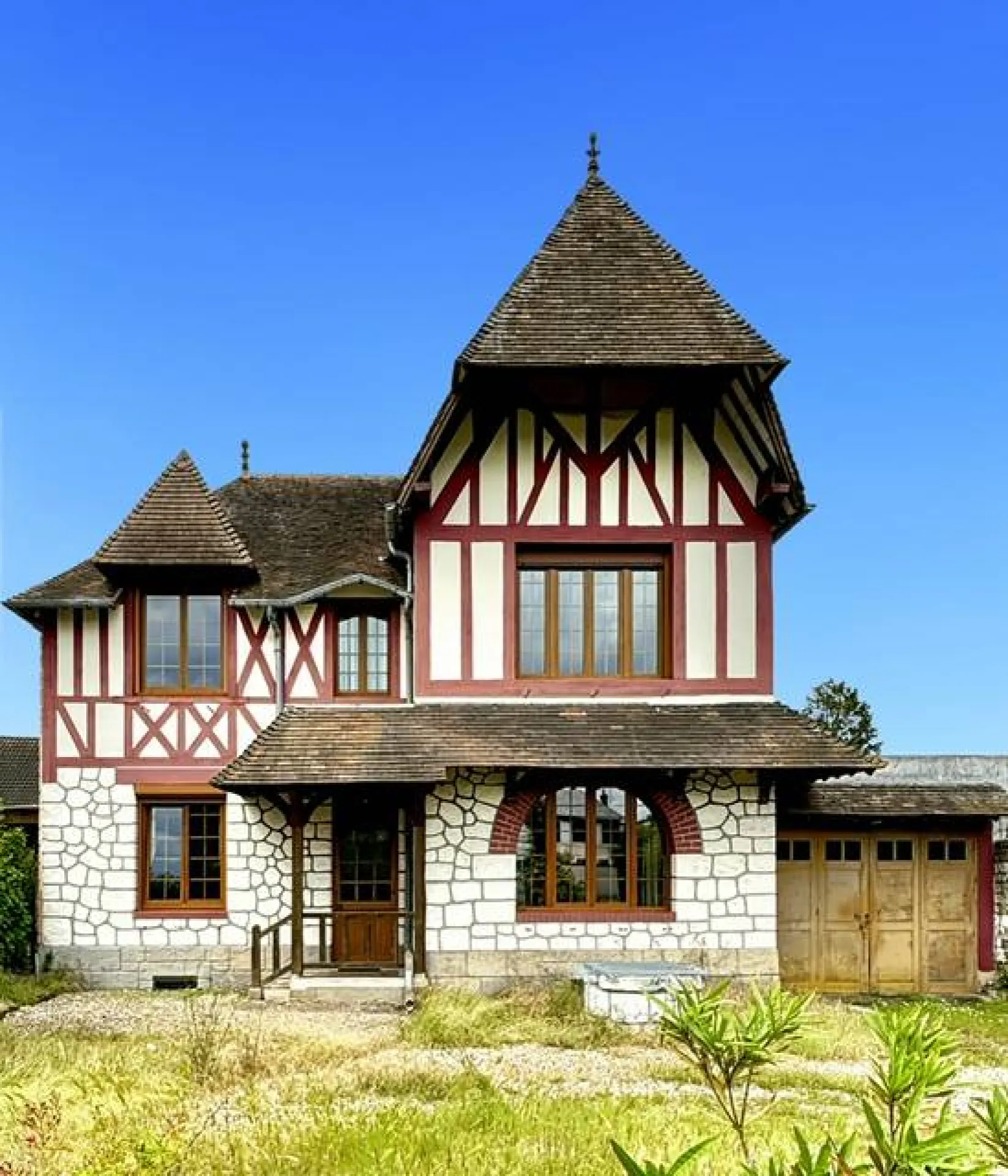 A acheter, maison de 142 m² édifiée sur 1200 m² de terrain sur la commune de ST AUBIN LES ELBEUF 76410