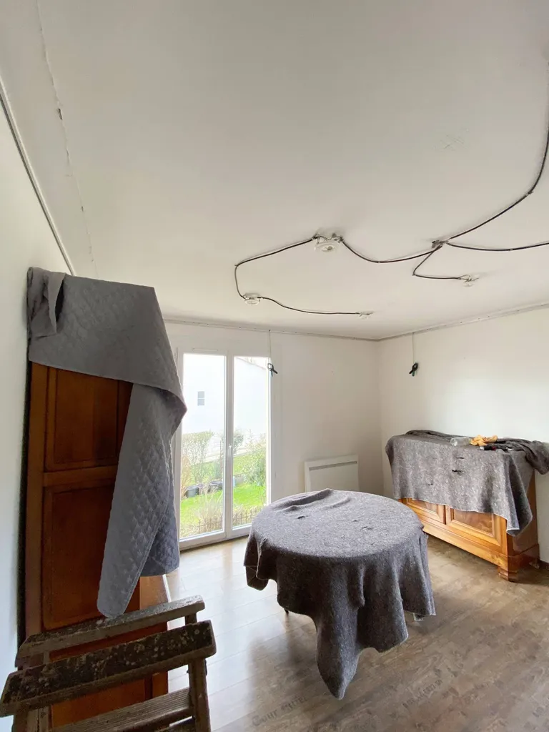 Fissures de plafond dans une maison ancienne : causes et solutions durables à Plaisance du Touch - Plafonds Tendus Occitans Auzeville