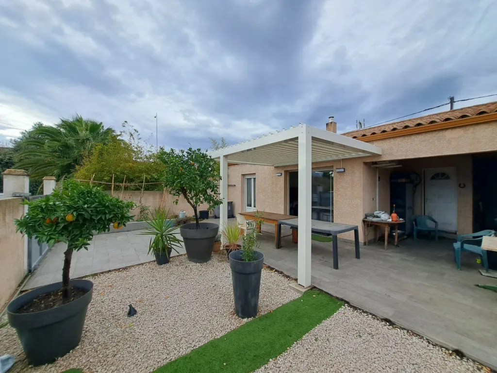 Pergola bioclimatique 4800x3200 mm – Élégance et confort à Frontignan