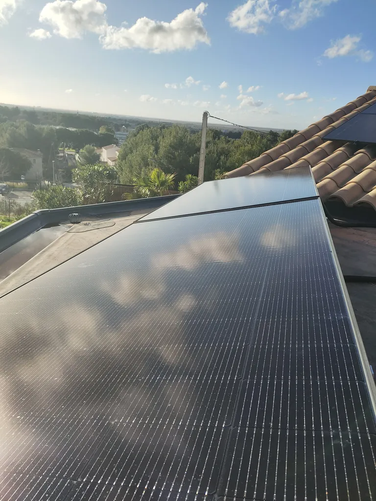 Panneaux solaires sur Istres 13800 Bouche du Rhône