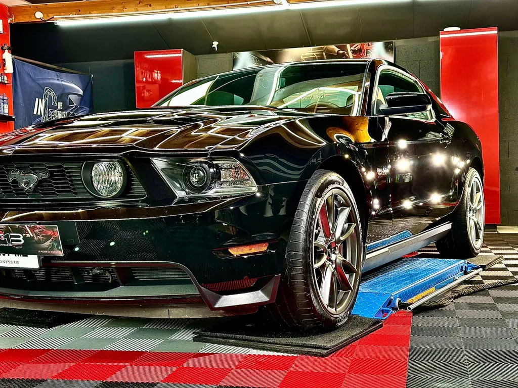 Rénovation carrosserie polissage traitement céramique Lyon Ford Mustang Shelby GT 500