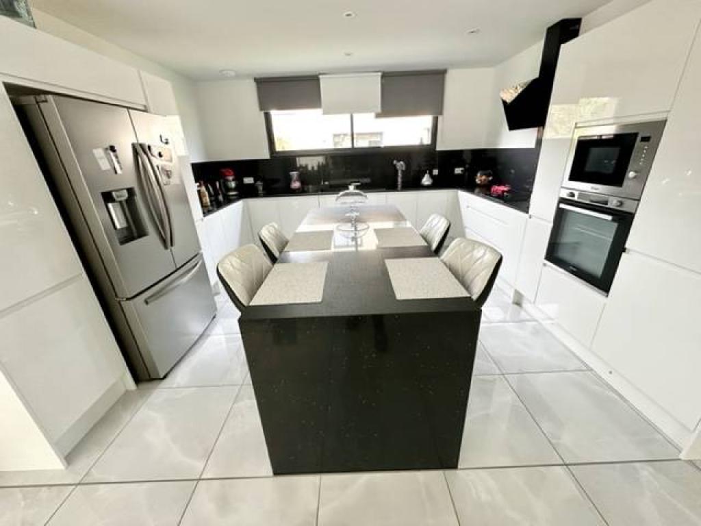 Maison Contemporaine thuit signol