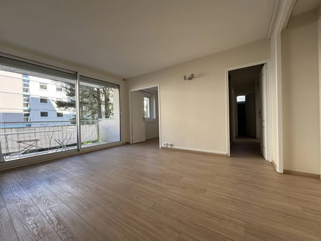 A vendre appartement de type 3 en excellent état avec balcon