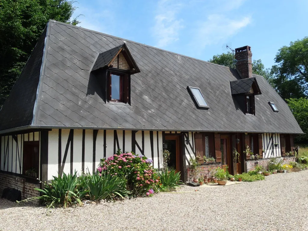 A VENDRE, Maison Normande avec dépendances, édifiée sur une parcelle de terrain d'environ 4 500m² , REGION LIEUREY, Normandie 27