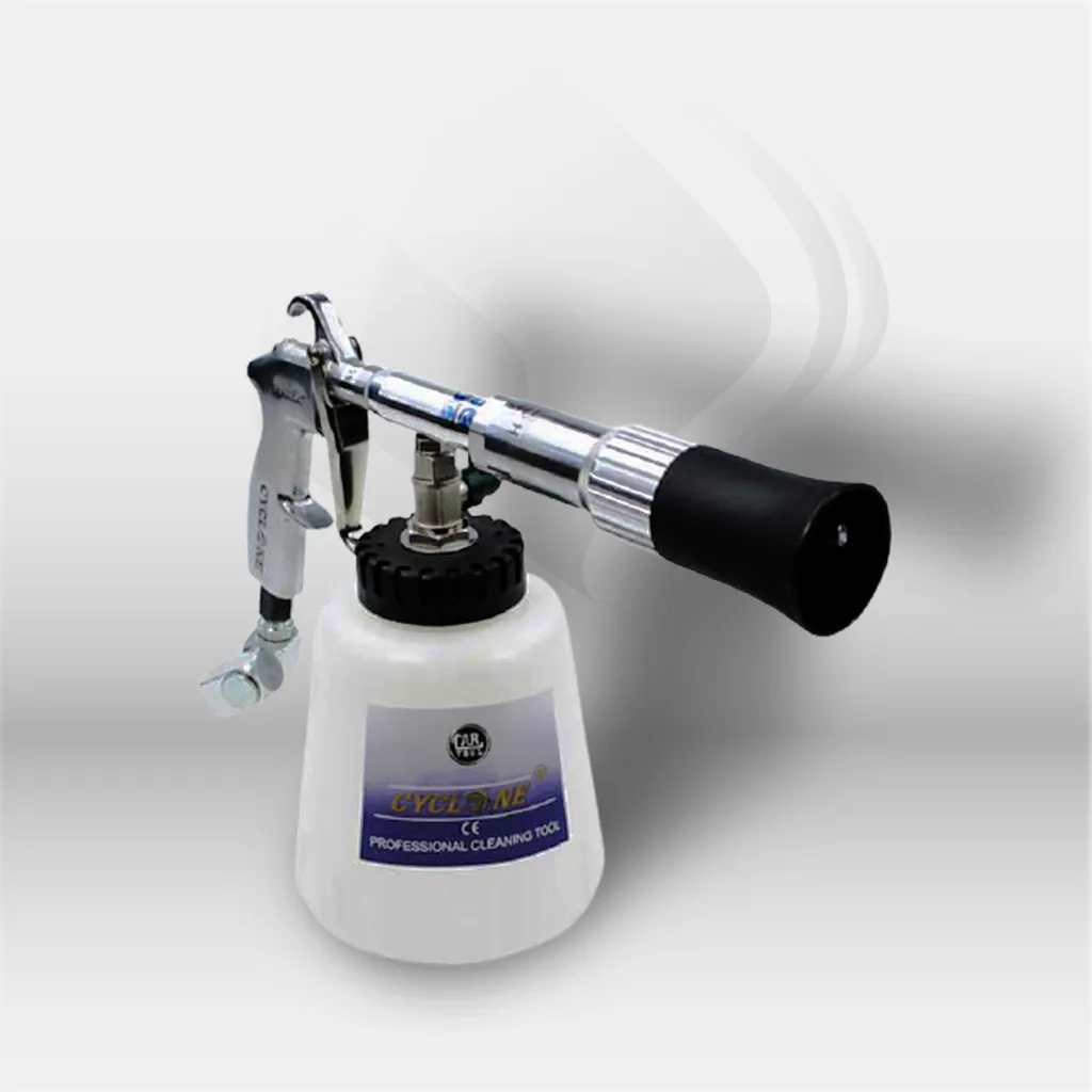 Pistolet de nettoyage automobile professionnel Super Turbo Booster utilisé pour nettoyage intérieur véhicule en atelier detailing à Mont-de-Marsan, Landes (40), Nouvelle-Aquitaine et disponible partout en France