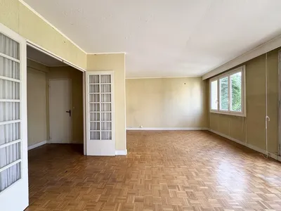 Dans une résidence recherchée du quartier forêt à Saint Germain en Laye belle opportunité familiale