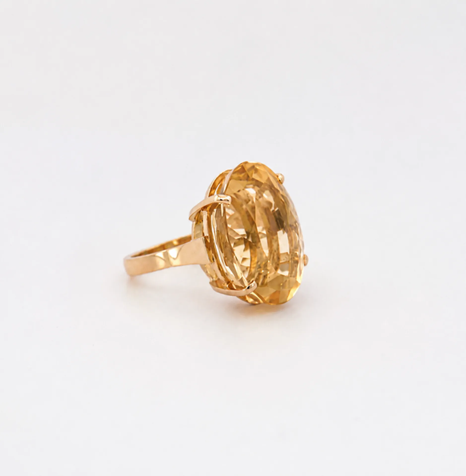 Détail monture or 750 bague citrine jaune en dépôt-vente à La Teste-de-Buch Gironde