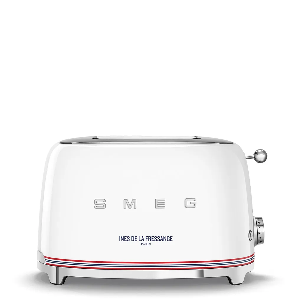 Trouver la collection Inès de La Fressange par Smeg avec bouilloire et grille-pain assortis à Saint-Étienne-du-Bois près de Bourg-en-Bresse