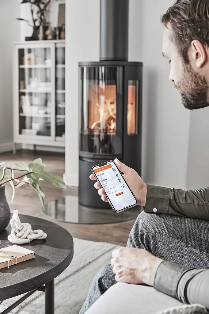 poêle à bois connecté contra 556