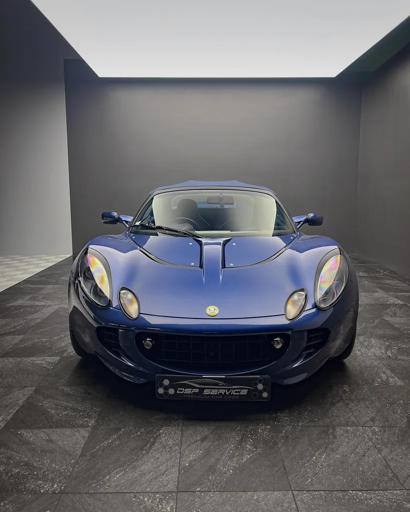 Habiller les sièges de sa Lotus Elise grâce au savoir-faire en sellerie automobile de DSP Service à Le Mans.