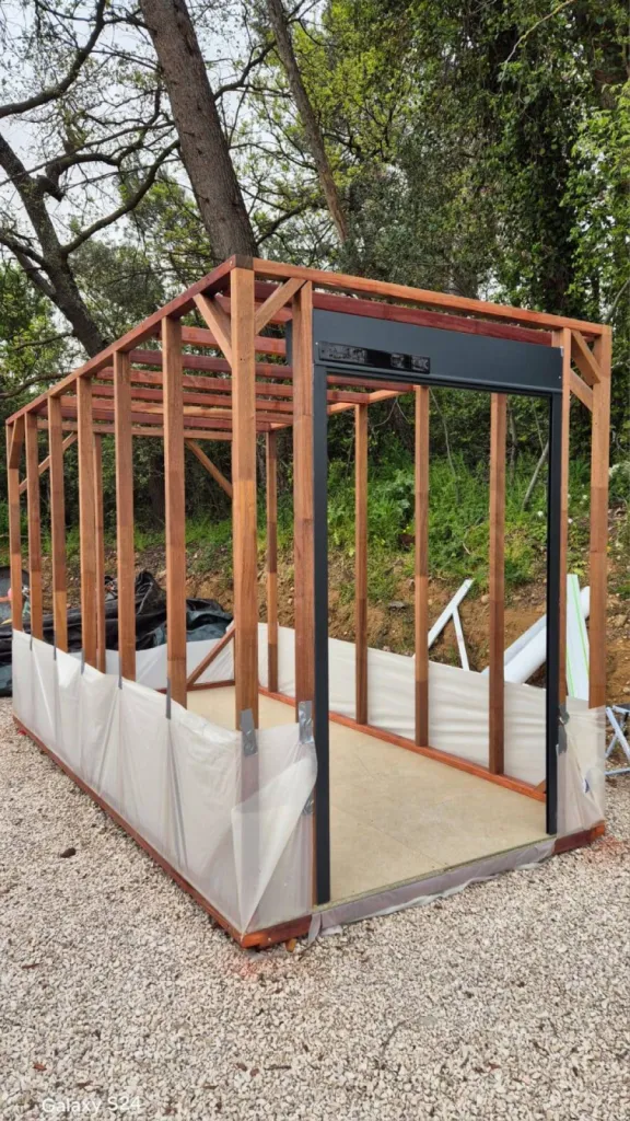 Nouveauté Extérieure : Cabane de Jardin en Pin Autoclave et Padouk