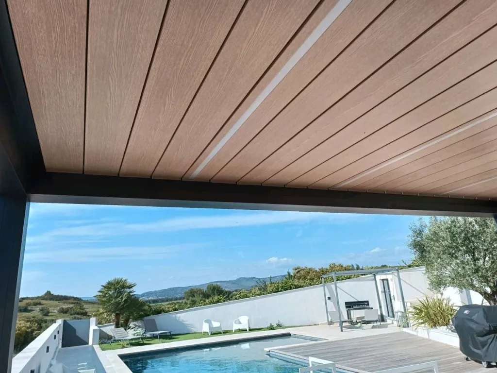 Installation d une pergola bioclimatique chez un particulier