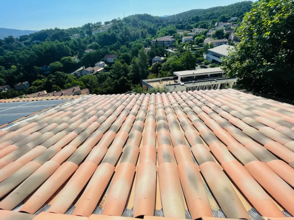 remplacement de toiture Le Rove 13740