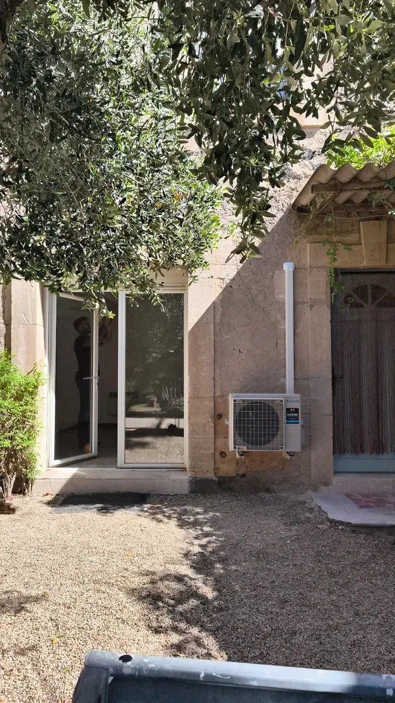 Installation climatisation air/air DAIKIN à florensac dans l'herault