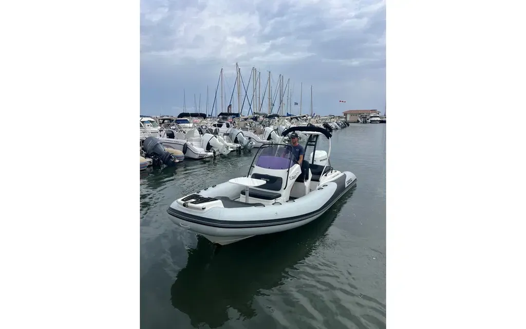 Vente de Grand Golden Line G580 semi-rigide occasion 2025 avec Honda BF115 prêt à naviguer près d'Antibes