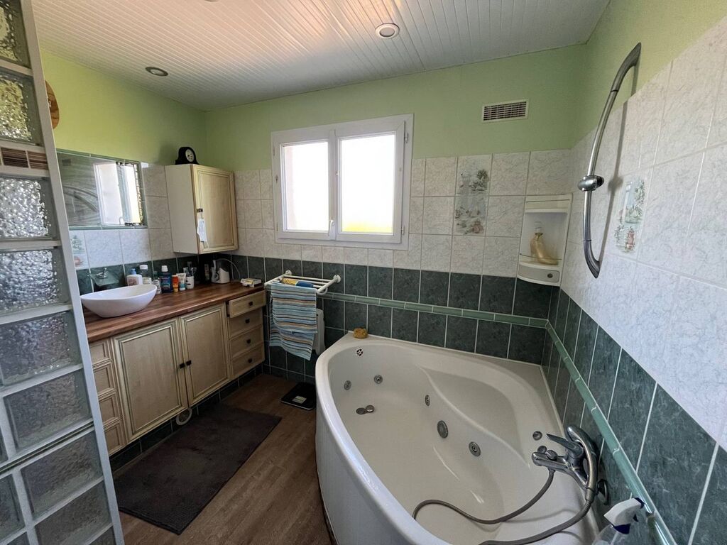 Maison individuelle, viable de plain pied, d'environ 191m² - Axe Caudebec-en-Caux / Yvetot