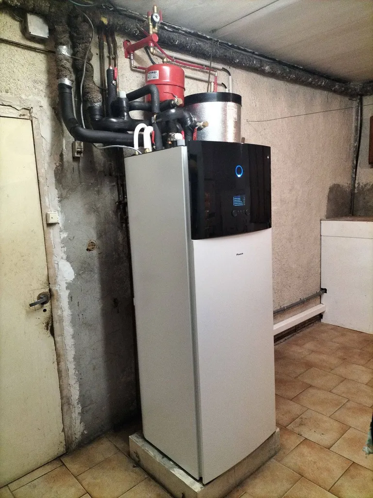 Remplacement d'une chaudière fioul par une pompe à chaleur air eau DAIKIN à Pibrac