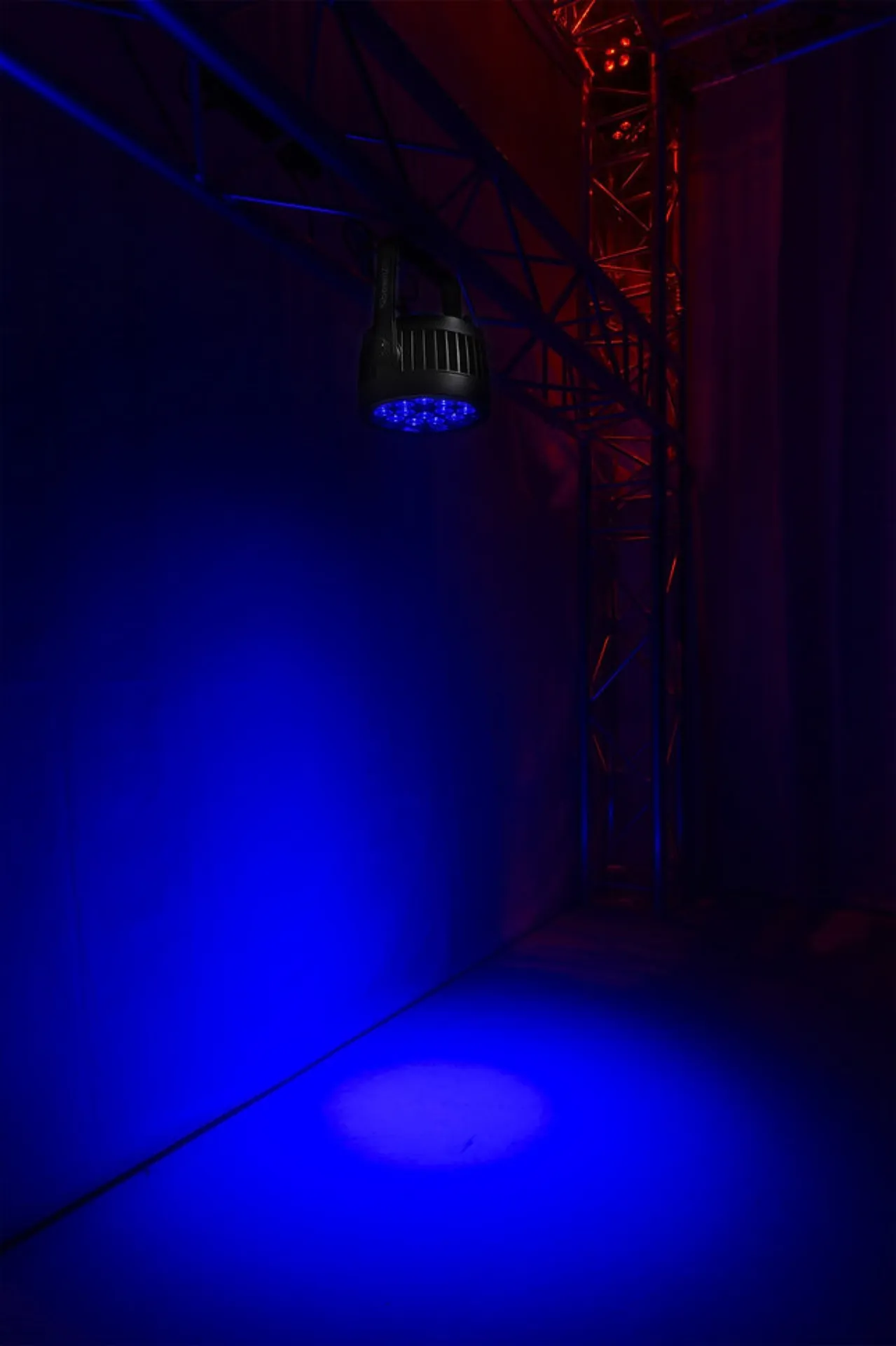 location projecteur leds 250w à Cavalaire dans le var