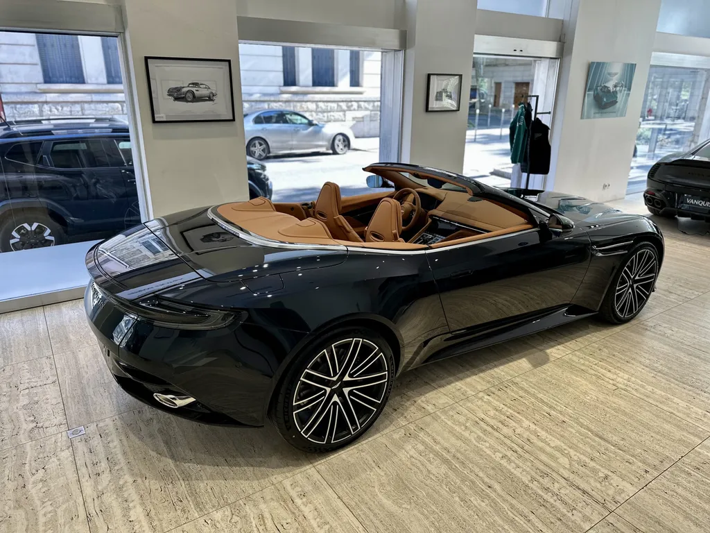 Traitement céramique sur Aston Martin DB12 Volante – EMB Detailing, votre expert automobile haut de gamme sur lyon proche de vienne