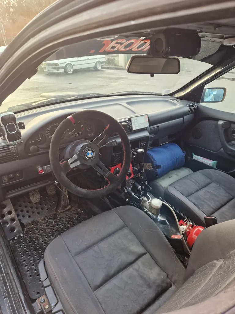 Préparation d'une BMW E36 Rallye Raid Off Road