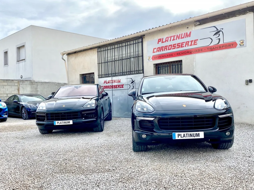 Porsche Cayenne coupé réparation carrosserie à Carnoux Platinum Carrosserie 
