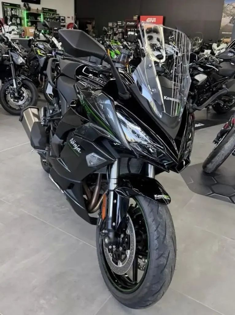 Kawasaki NINJA 1100 SX - vue de face - Kawasaki Nîmes