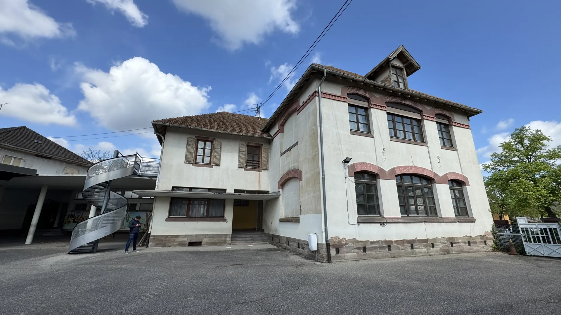 Réhabilitation d'une ancienne école en pôle médical et paramédical - Strasbourg