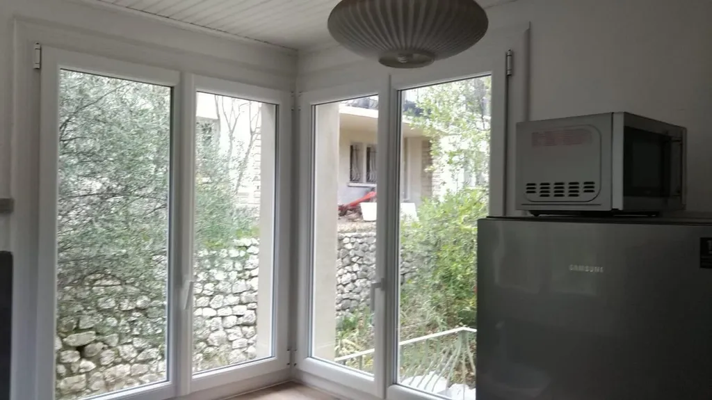 Fenêtres PVC à Marignane : isolation et design signés MO’RENOVE