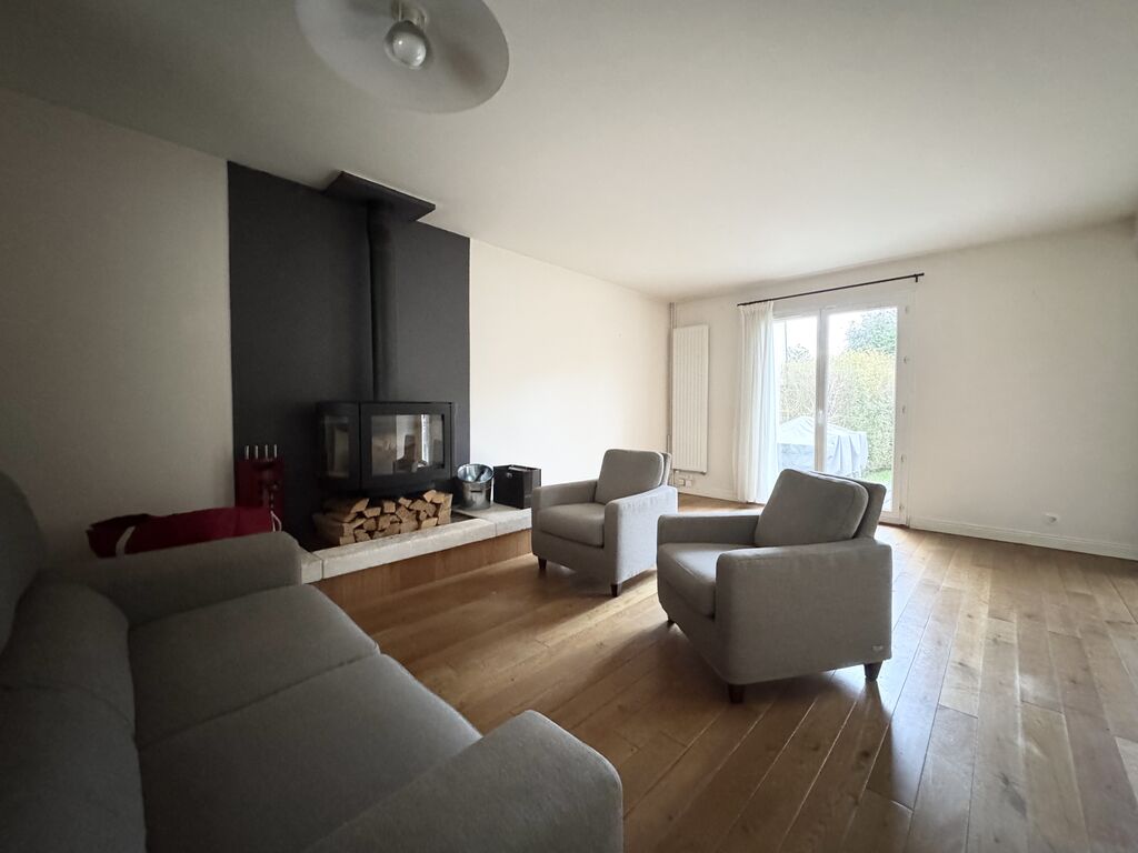 A vendre maison à Chambourcy avec 4 chambres près du lycée international