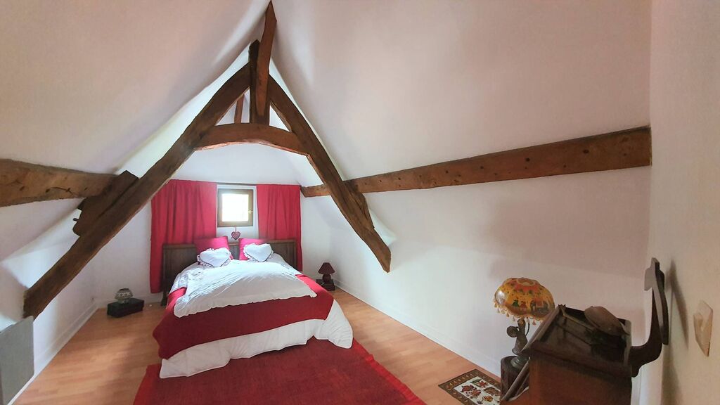 A vendre belle propriété bordée d'une rivière entre Dieppe 76200 et Mers-les-Bains 80350