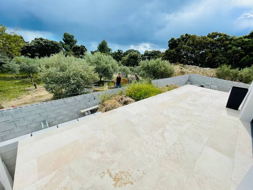 Création mur de soutènement et enduit de façade à La Fare les Oliviers