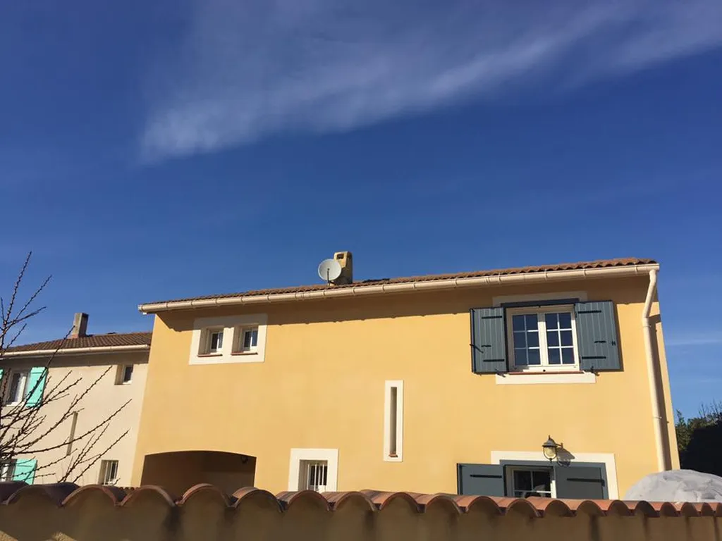 Volets battants 7031 fsm sur Saint-mitre