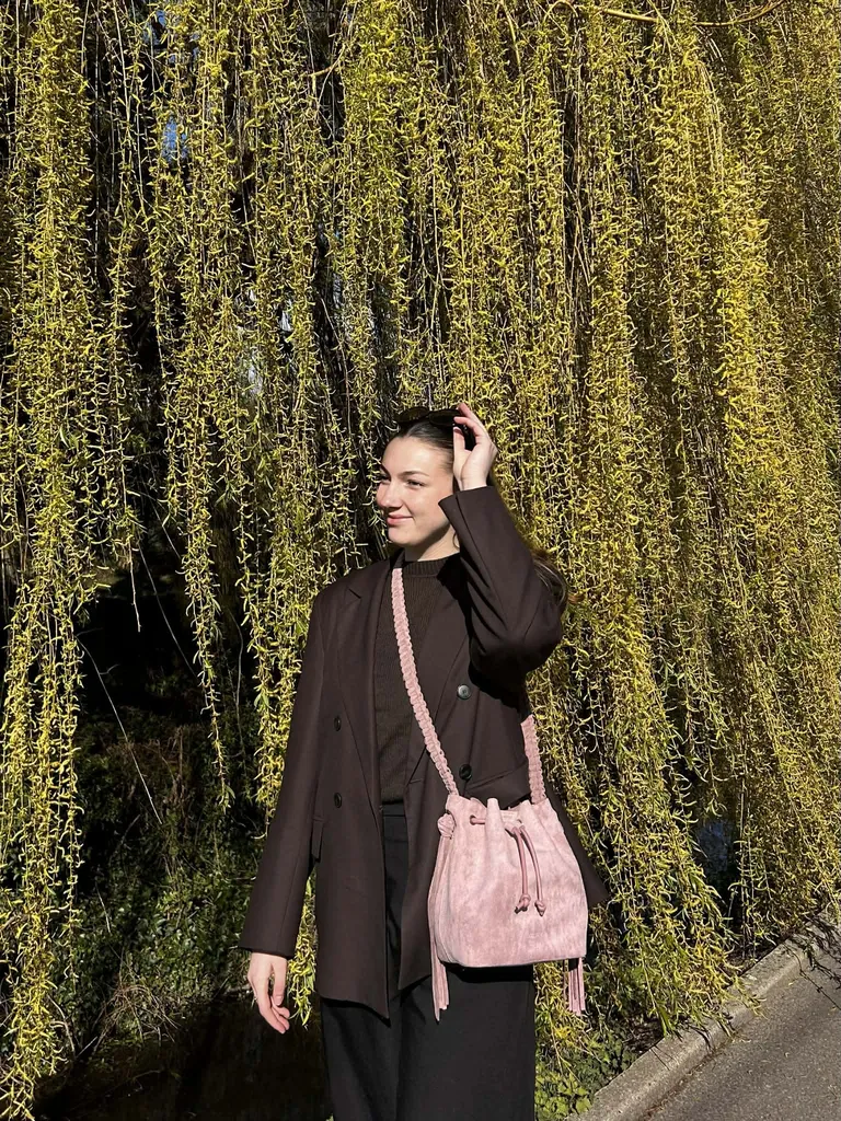 Sac bourse WOOMEN disponible chez Evasion Eu