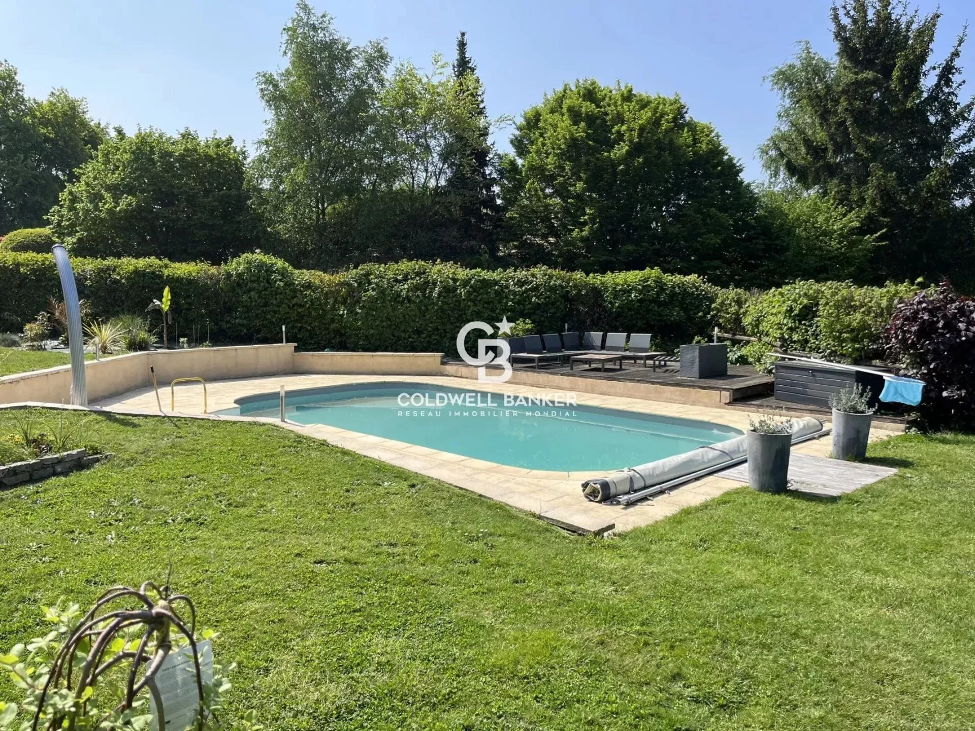 maison lumineuse Le Mans avec grande pièce de vie et terrasse