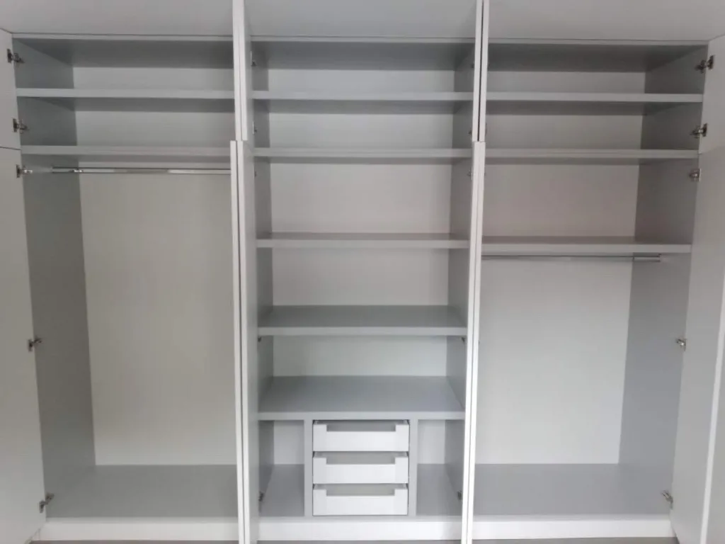 Fabrication et pose d’un dressing sur la commune de Sanguinet