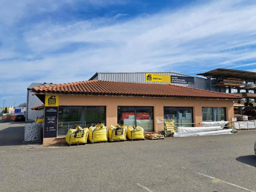 Réalisation et installation d'une enseigne pour Tout Faire à Capens en Haute-Garonne