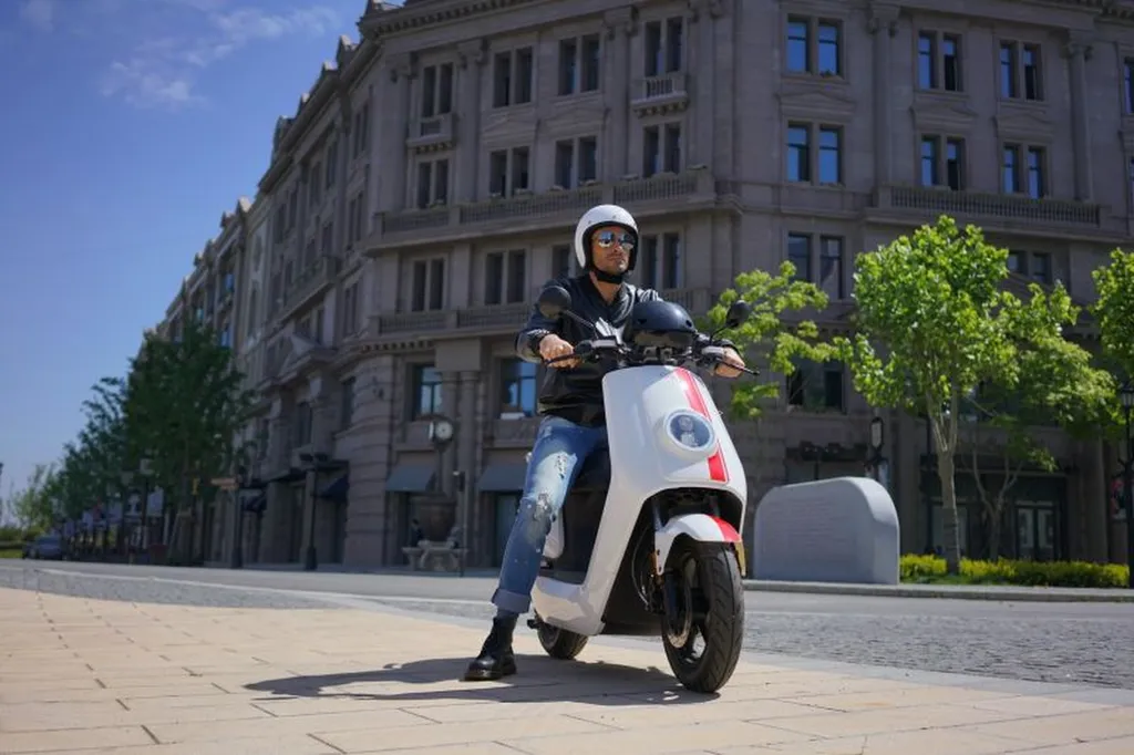 SCOOTER NEUF NIU NGT ELECTRIQUE 125cc LA SEYNE SUR MER