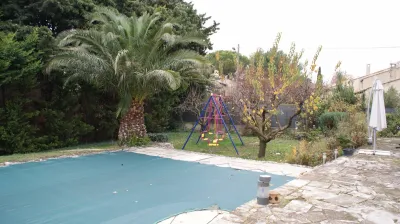 Création d'un jardin avec aménagement d'une terrasse parquet en pilotis Avignon