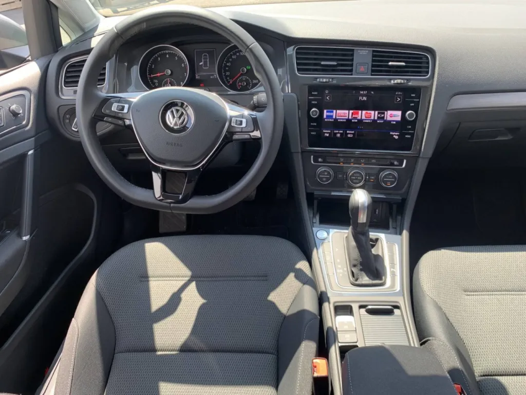 Volkswagen Golf d'occasion essence boite automatique proche de Dieppe