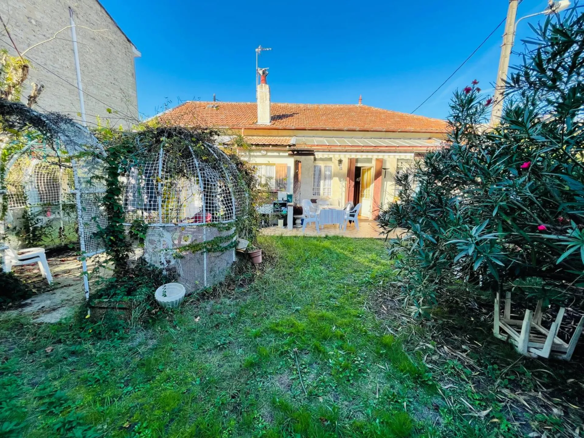 Vendue Maison pierre à rénover Bordeaux Caudéran Grand Lebrun 
