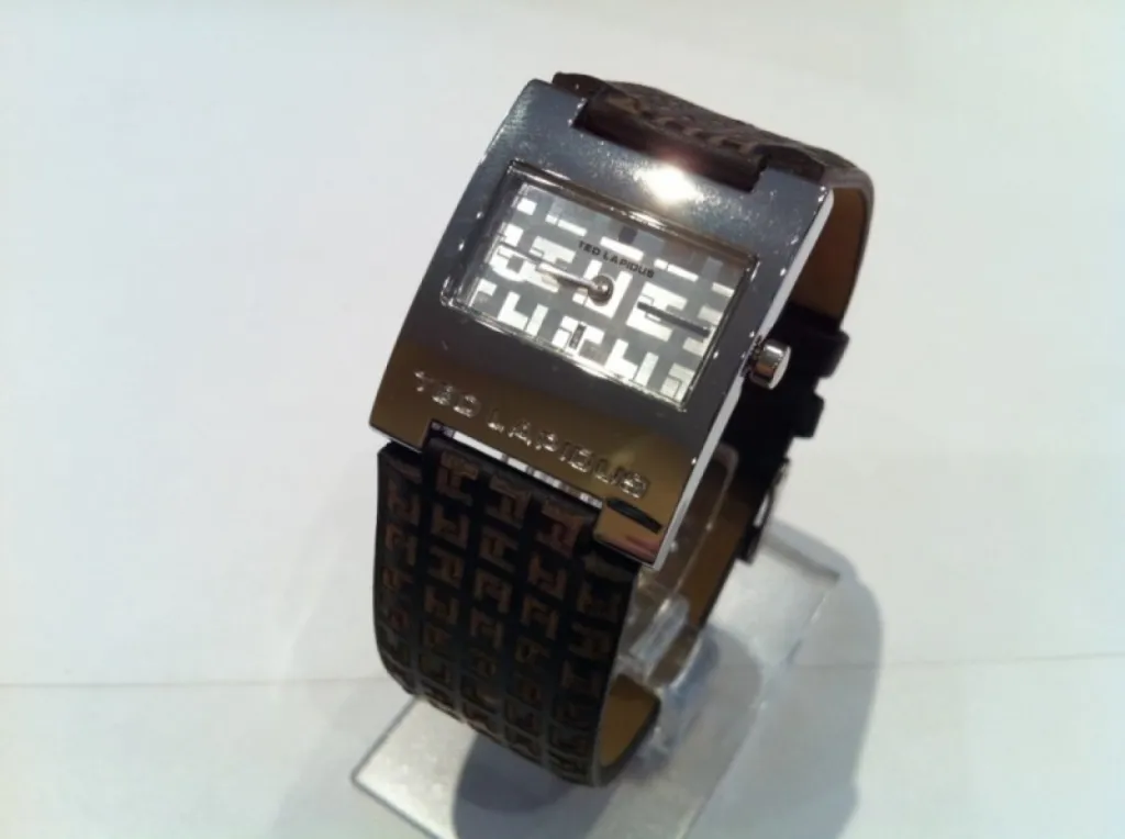 montre ted lapidus. prix 59.90 €. ref : d0112rfin