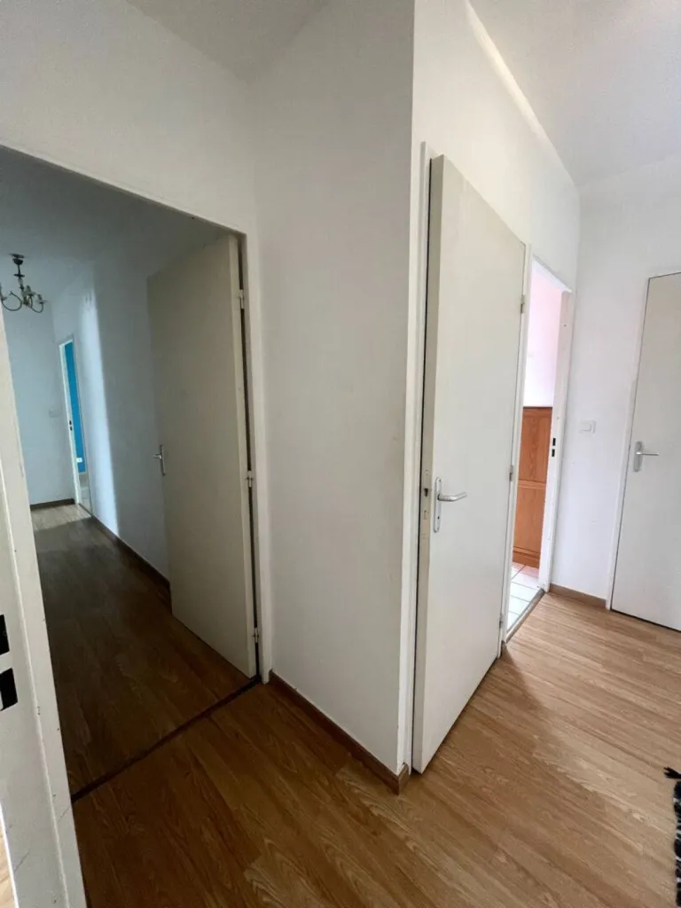 Situé au 4ème étage
