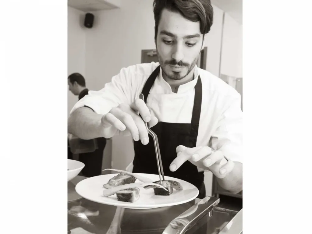 Reportage photographique culinaire à Lyon chef en cuisine Adrien Ferrand