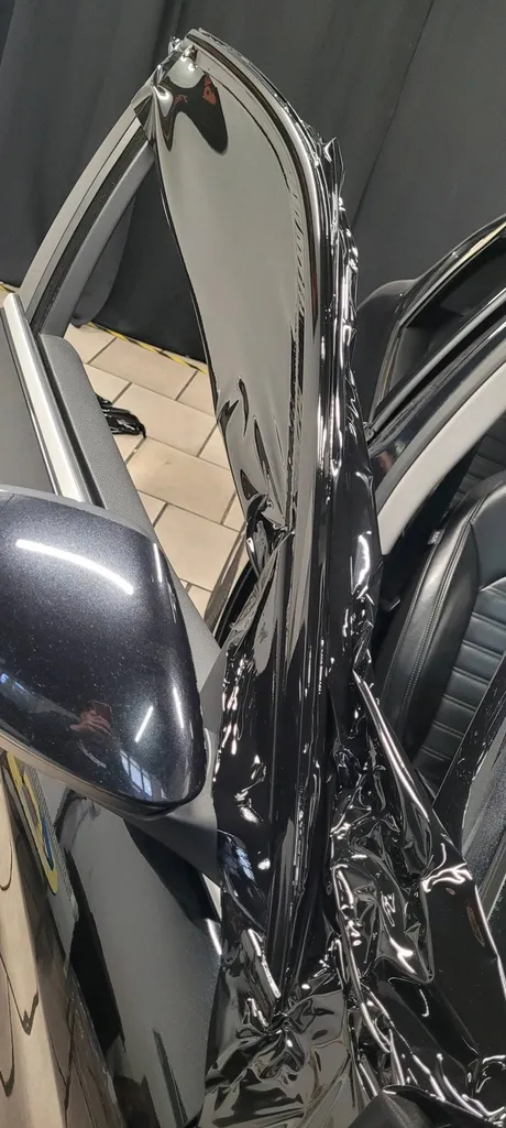 Suppression de Chrome sur éléments extérieurs de véhicules